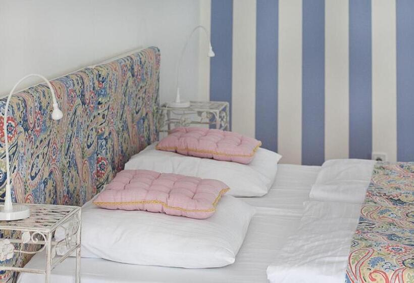 اتاق پرمیوم, Das Hotel In München