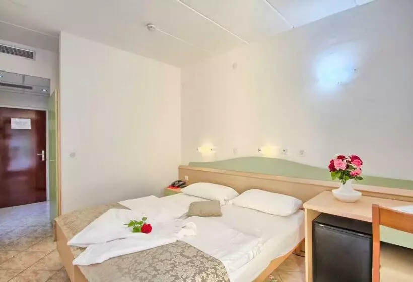 اتاق اکونومی یک تخته, Hedera Maslinica Hotels & Resorts