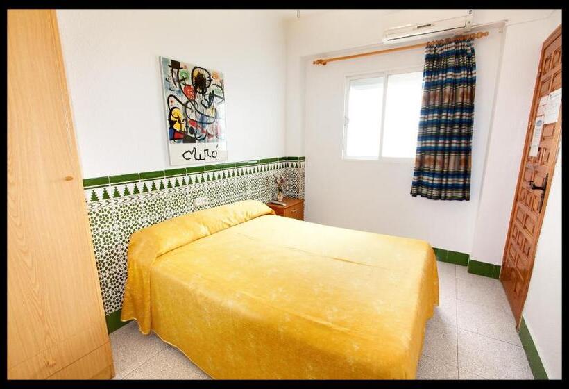 スタンダードルーム, Hostal Estacion