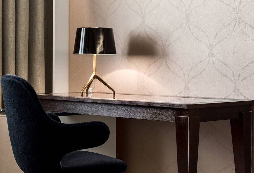 Номер Deluxe, Ac Hotel Paris Porte Maillot By Marriott