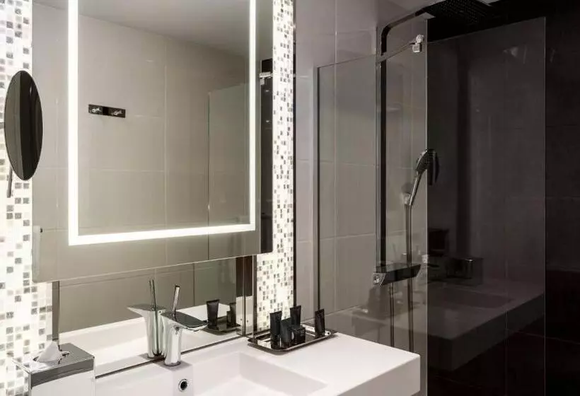 キングサイズベッドのデラックスルーム, Ac Hotel Paris Porte Maillot By Marriott