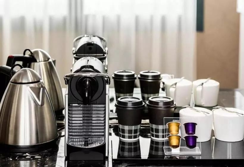 シティビューのスーペリアルーム, Ac Hotel Paris Porte Maillot By Marriott