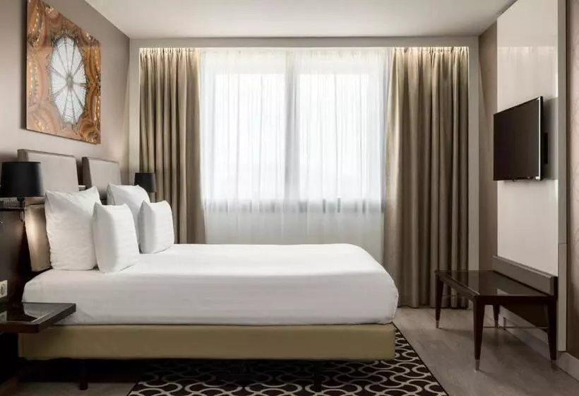 シティビューのスーペリアルーム, Ac Hotel Paris Porte Maillot By Marriott