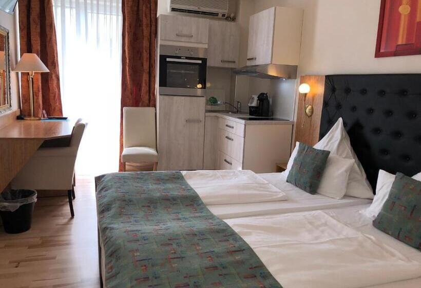 스탠다드 스튜디오, Aparthotel Guzulka & Restaurant