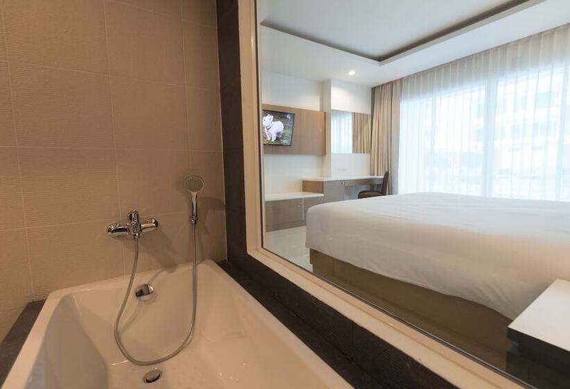 豪华房间, Chanalai Hillside Resort, Karon Beach