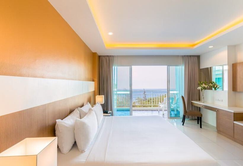 디럭스 룸, Chanalai Hillside Resort, Karon Beach