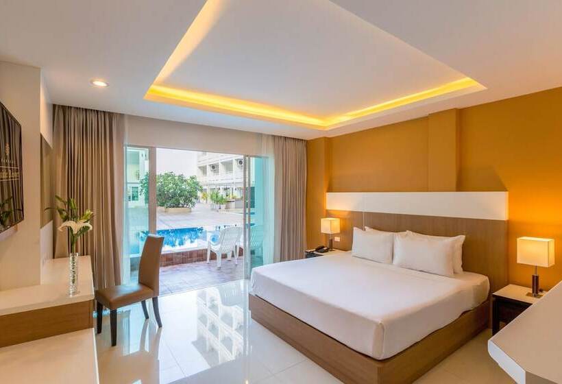 디럭스 룸, Chanalai Hillside Resort, Karon Beach