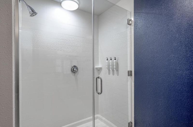 غرفة قياسية سرير كينج, Fairfield Inn & Suites By Marriott Jeffersonville I 71