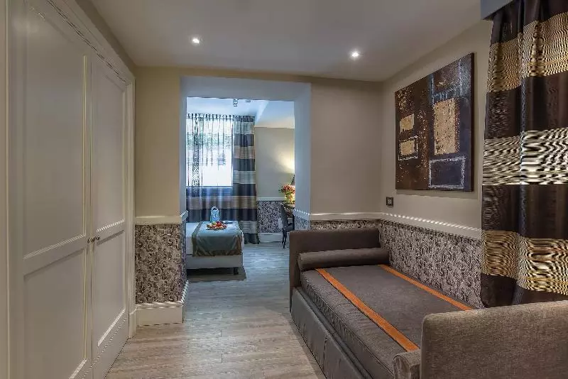 Standard Quadruple Room