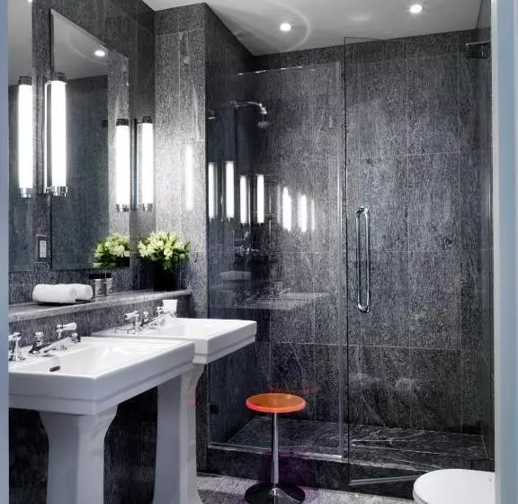 Superior Room, Ham Yard Hotel, Firmdale Hotels