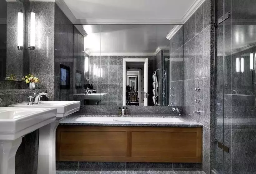 Suite, Ham Yard Hotel, Firmdale Hotels