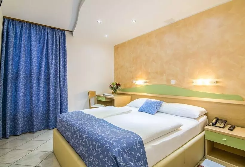 اتاق اکونومی یک تخته, Hedera Maslinica Hotels & Resorts
