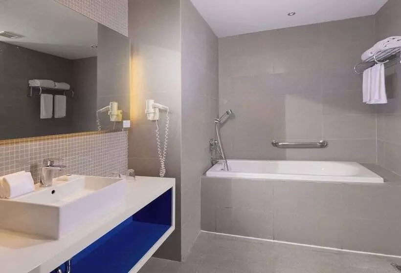سوییت جونیور, Park Inn By Radisson Davao