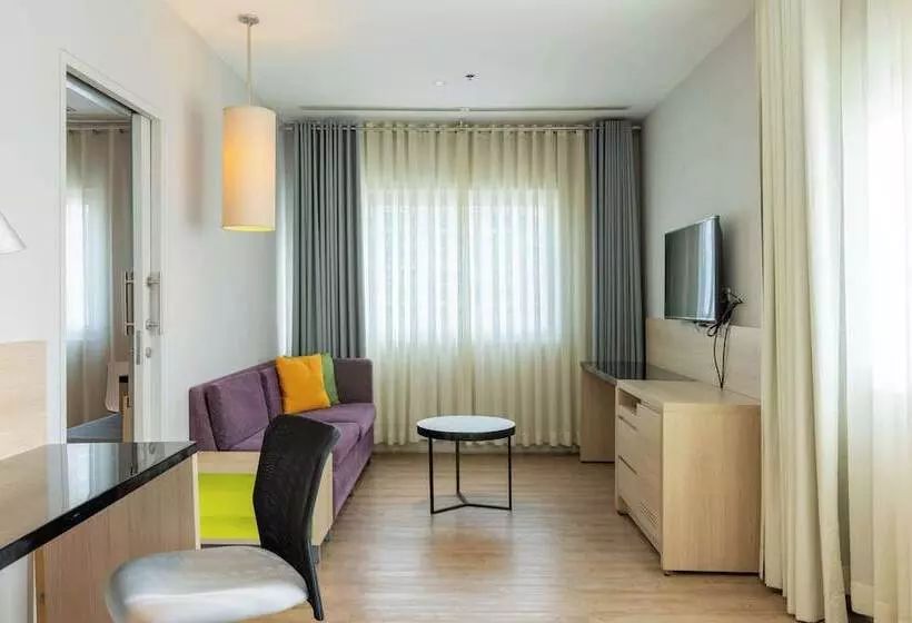 سوییت جونیور, Park Inn By Radisson Davao