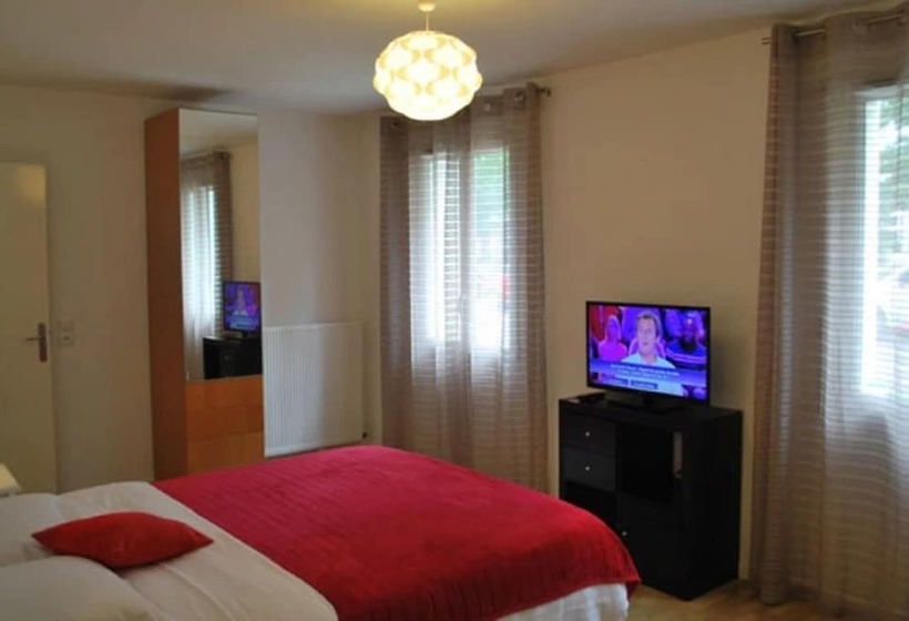 高级工作室, Restaurant Maison Blanche