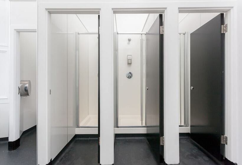 Bed in Shared Room with Shared Bathroom, West End