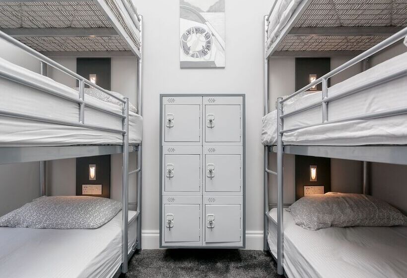 تختخواب در اتاق مشترک, West End