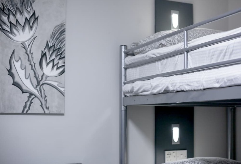 تختخواب در اتاق مشترک, West End