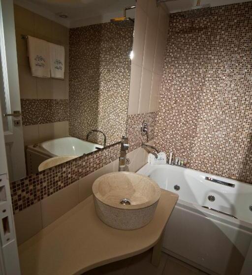 Executive Zimmer mit Aussicht, Delfini Villas