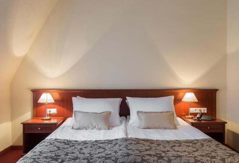 سوئیت پریمیوم, Grand Hotel Rogaška