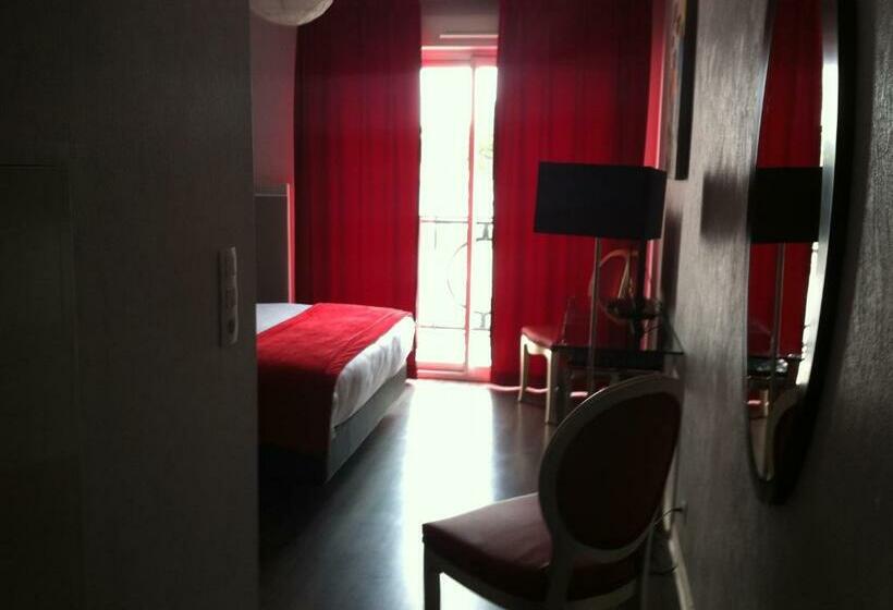 스탠다드 스튜디오 (테라스구비), Adonis La Baule