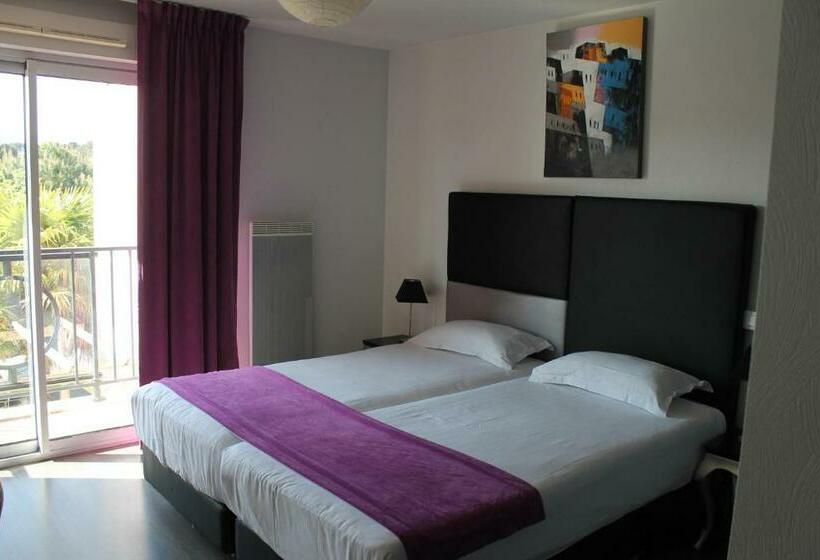 스탠다드 스튜디오, Adonis La Baule