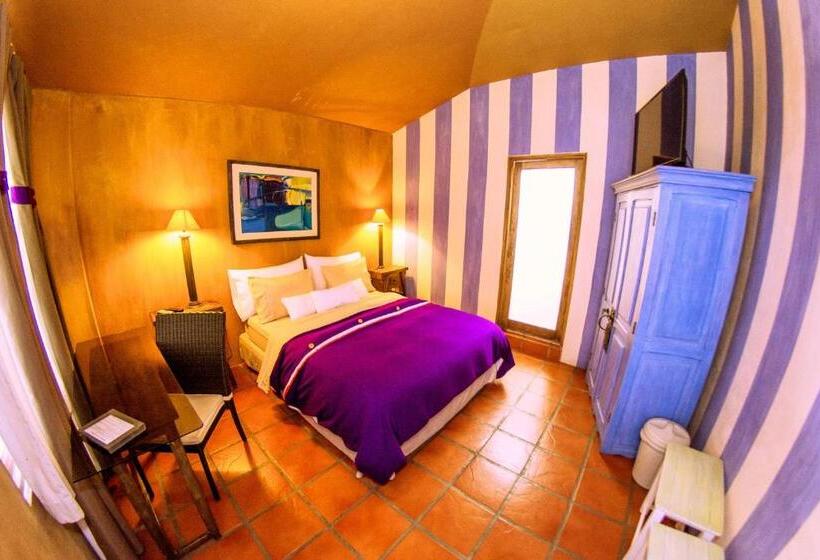 اتاق استاندارد, Azul Colonial