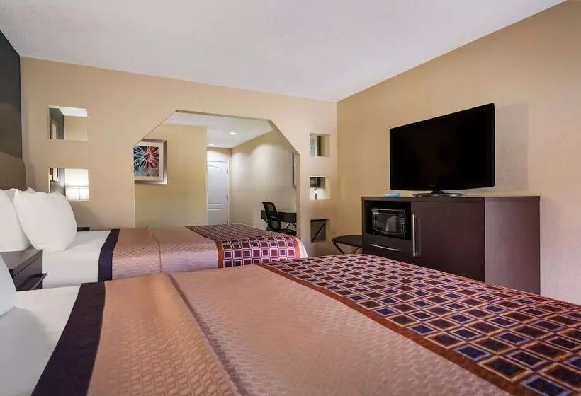 身障者適用スイートルーム, Best Western Bradbury Inn & Suites