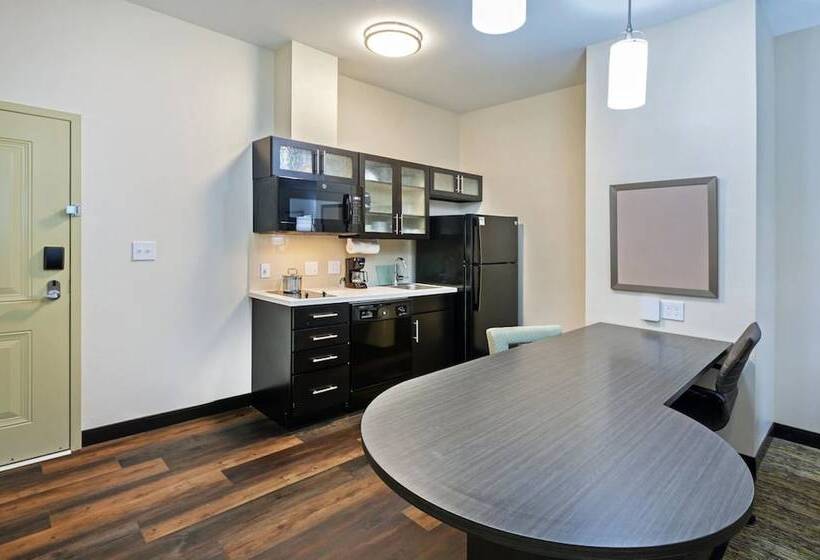 スイート, Candlewood Suites Midland, An Ihg