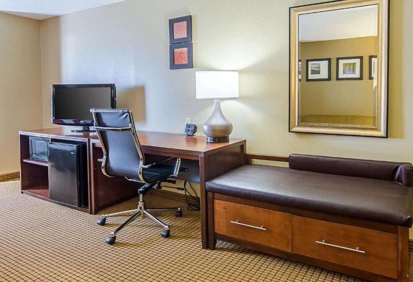 Люкс Кровать Кинг, Comfort Suites Wytheville