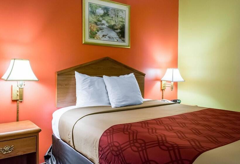 غرفه قياسيه سريرين مزدوجين, Econo Lodge Louisville Airport