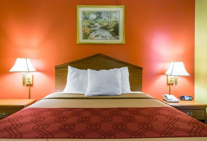 غرفه قياسيه سريرين مزدوجين, Econo Lodge Louisville Airport