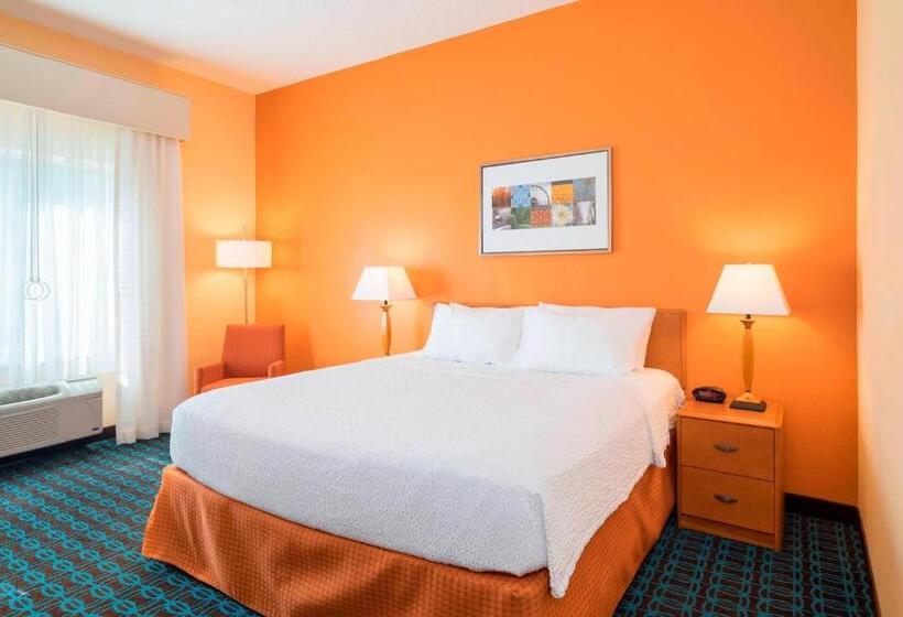 غرفة قياسية سرير كينج, Fairfield Inn & Suites By Marriott State College