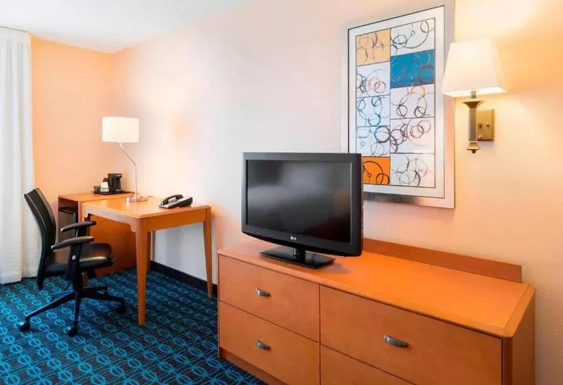 ２ダブルベッドのスタンダードルーム, Fairfield Inn & Suites By Marriott State College