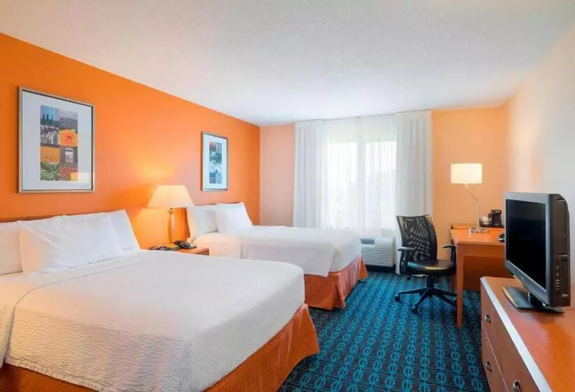 ２ダブルベッドのスタンダードルーム, Fairfield Inn & Suites By Marriott State College