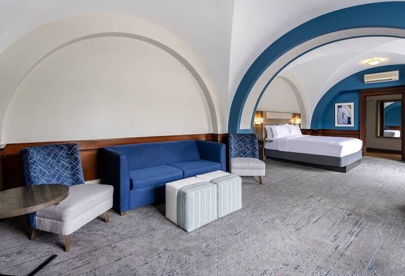 סוויטה, Holiday Inn Express Baltimoredowntown
