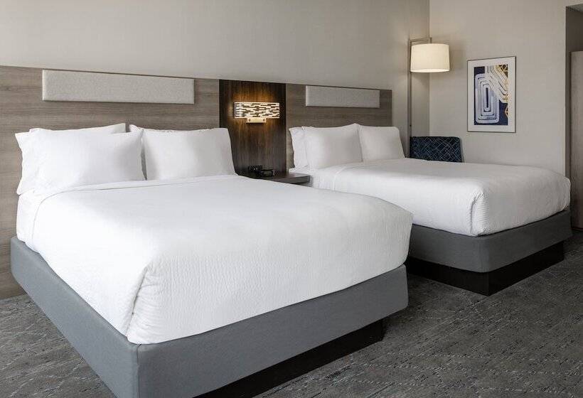 סוויטה, Holiday Inn Express Baltimoredowntown