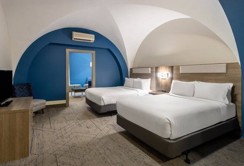 סוויטה, Holiday Inn Express Baltimoredowntown