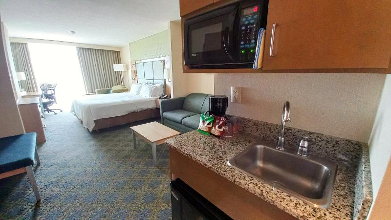 מיטת קינג בסוויטה, Holiday Inn Express & Suites Cuernavaca, An Ihg