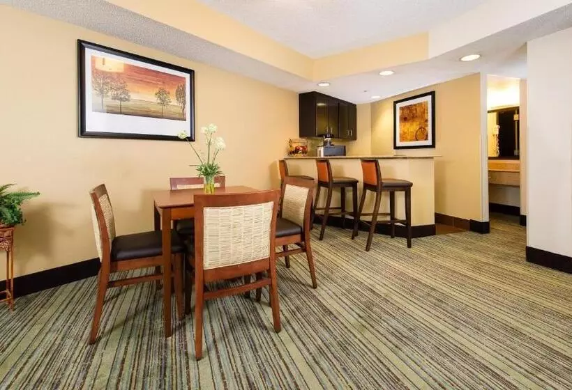 キングサイズベッドのエクゼクティブ, Doubletree By Hilton Wilmington, Nc