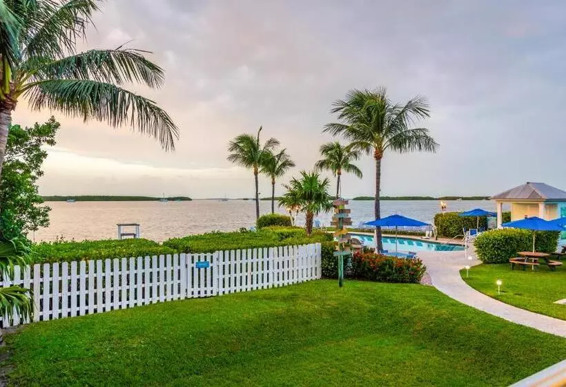 キングサイズベッドのスタンダードルーム, Islander Bayside Villas & Boatslips