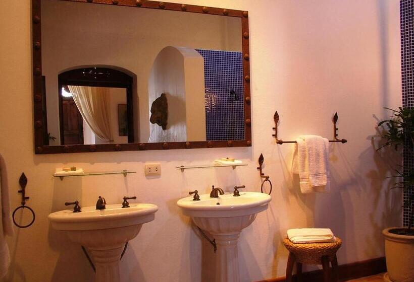 סוויטה, Los Almendros De San Lorenzo