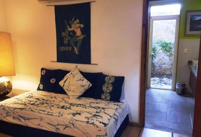 דירת חדר, Los Almendros De San Lorenzo