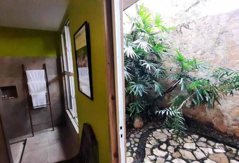 דירת חדר, Los Almendros De San Lorenzo