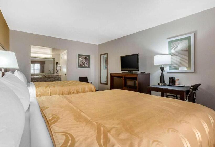 חדר סטנדרט, Quality Inn & Suites Near Downtown Mesa