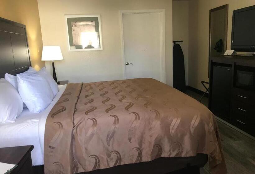 Quarto Estandar Cama King para Deficientes Físicos, Quality Inn & Suites Near Downtown Mesa
