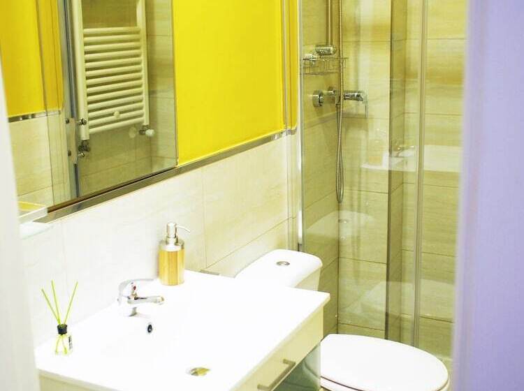 ファミリールーム, Rosal