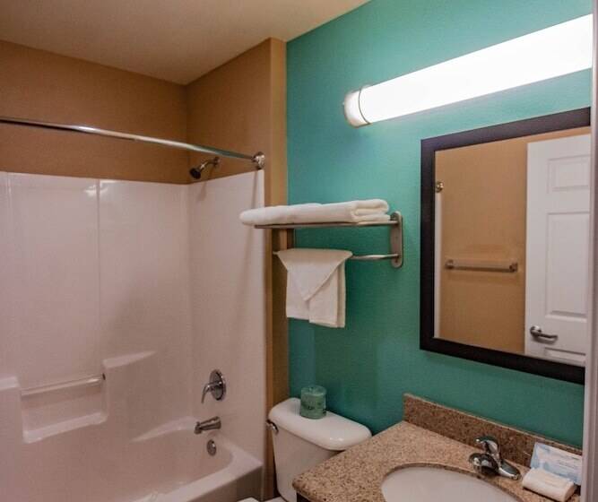 غرفه قياسيه سريرين مزدوجين, Suburban Studios Alamogordo