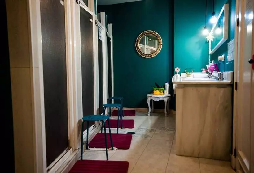 Standard-huone Jaettu Kylpyhuone, La Flamenka Hostel