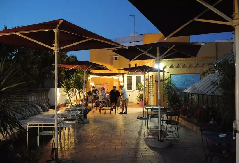 Standard-huone Jaettu Kylpyhuone, La Flamenka Hostel